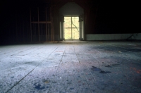 Daylight in empty studio Jef